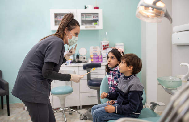 Best Dental Bonding  in Andalusia, IL